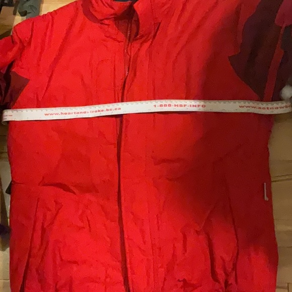 Red Burton Snowboard jacket, women’s Size M - Picture 12 of 15